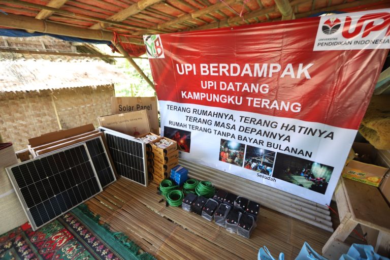 UPI Tambah Panel Surya dan Siapkan Renovasi Rumah Warga Prasejahtera