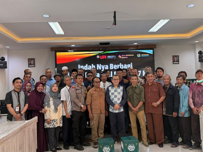 Wujudkan Misi SDGs, Kampus UPI Cibiru Salurkan 208 Paket Infaq Lebaran bagi Warga