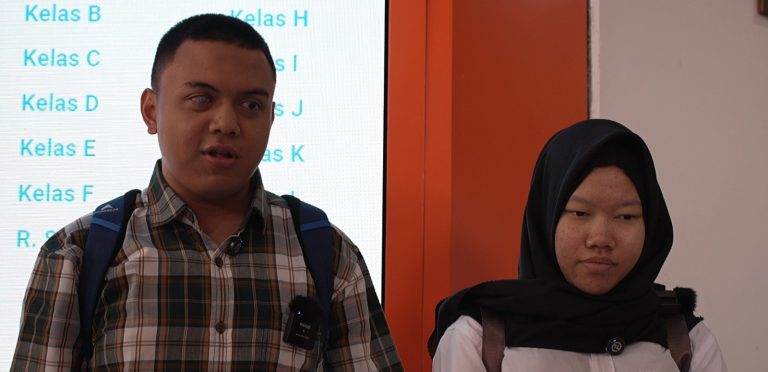 Melihat dengan Hati: Kisah Raisa dan Salis Menembus Batas di Ruang UTBK UPI