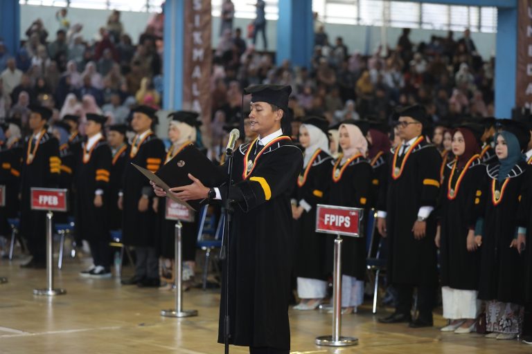 Digital Innovation at UPI’s First 2026 Graduation with QR-Code-Verified Diplomas