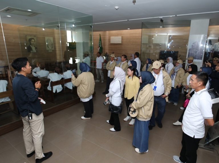 Forum MWA PTN-BH Indonesia Kunjungi dan Telusuri Jejak Sejarah Pendidikan di UPI