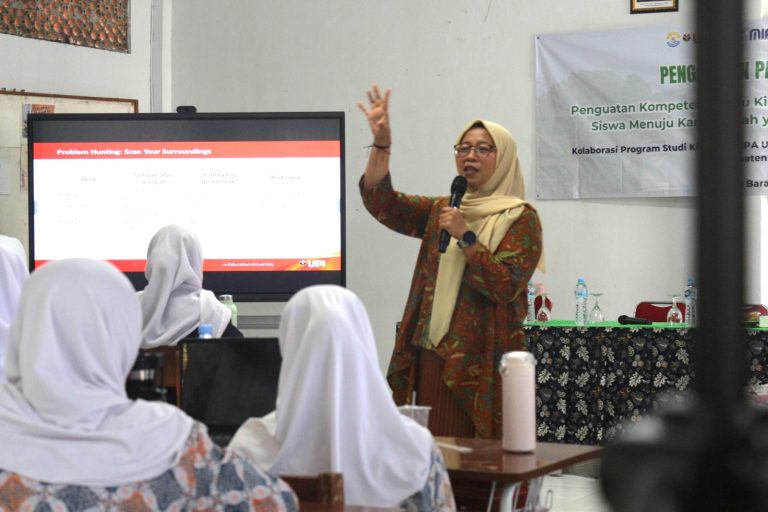 Dari Masalah Sehari-hari Menjadi Ide Riset, Dosen Kimia UPI Bekali Siswa Menyusun Proposal OPSI