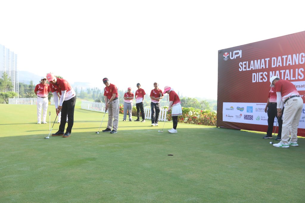 Turnamen Golf UPI Pererat Silaturahmi dan Bangun Semangat Majukan Kampus