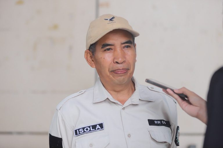 Ketua RW 04 Isola Apresiasi Program UPI Asih UPI Bersih